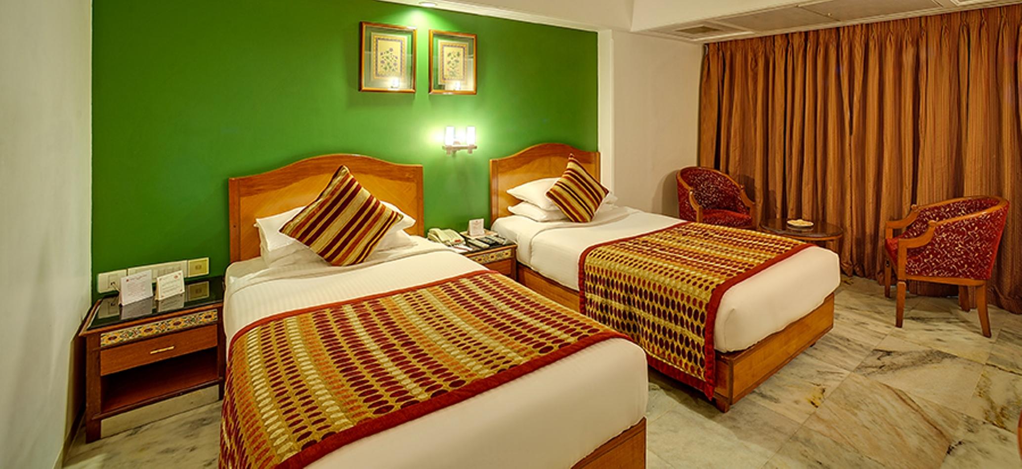 Ramee Guestline Hotel Dadar Mumbai Exterior photo