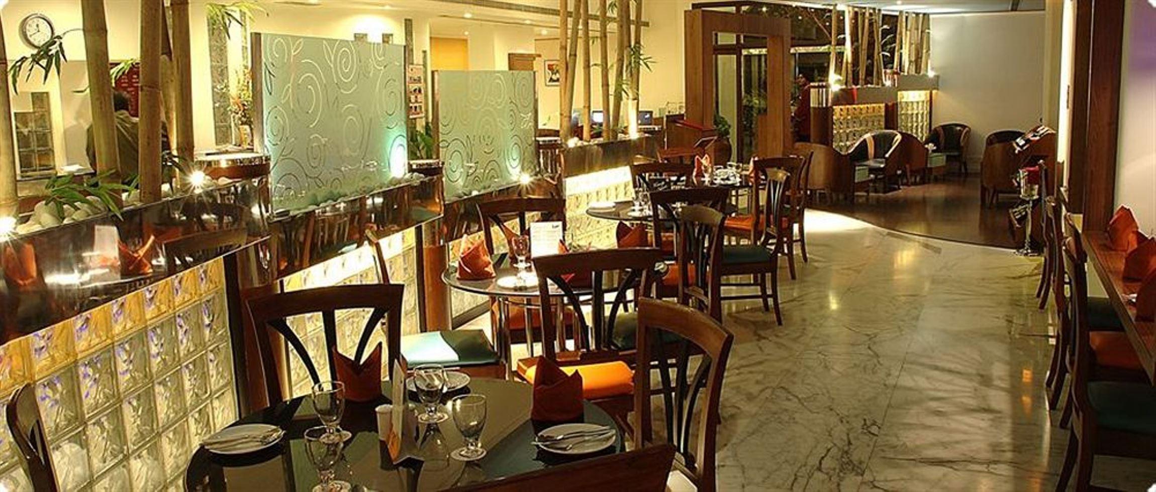 Ramee Guestline Hotel Dadar Mumbai Exterior photo