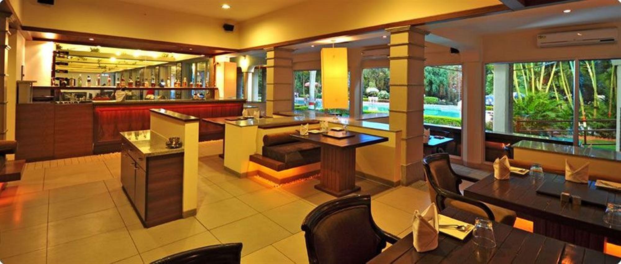 Ramee Guestline Hotel Dadar Mumbai Exterior photo