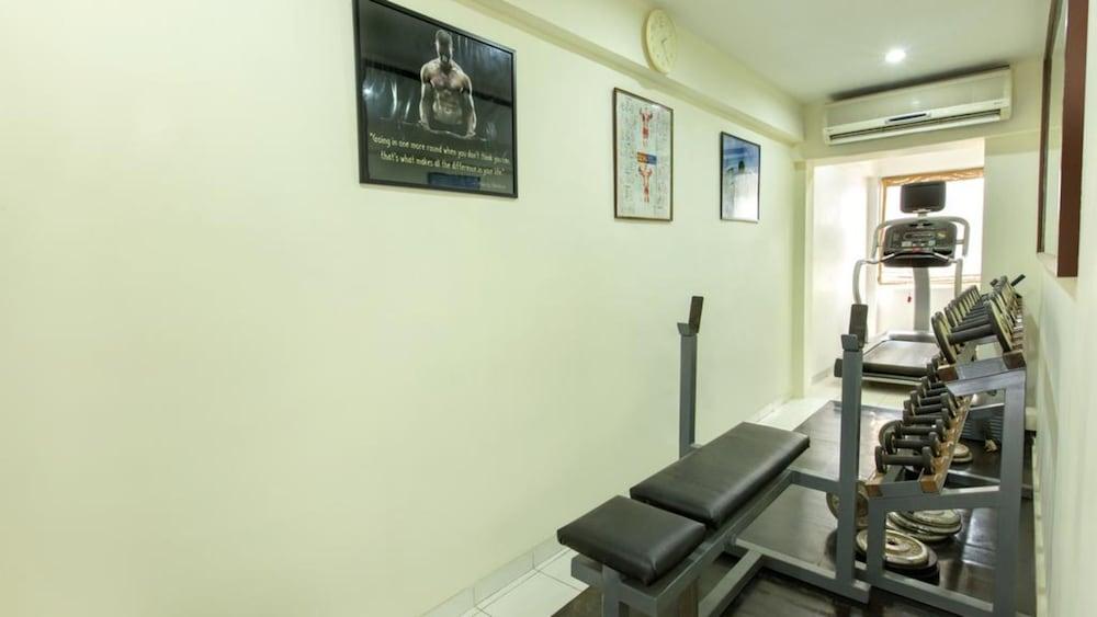 Ramee Guestline Hotel Dadar Mumbai Exterior photo