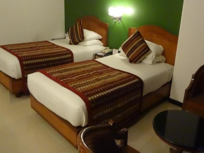 Ramee Guestline Hotel Dadar Mumbai Exterior photo